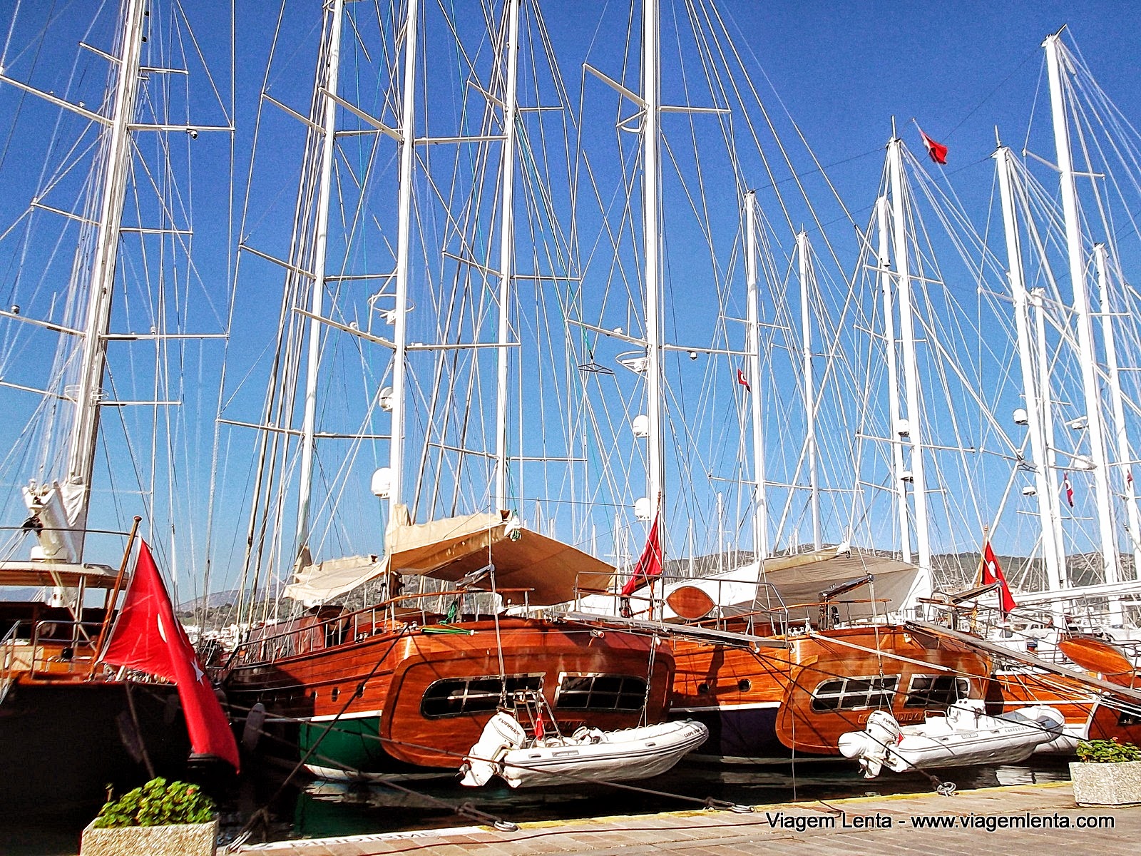 Relato da chegada pelo mar e viagem à Turquia, via Bodrum Relato da chegada pelo mar e viagem à Turquia, via Bodrum