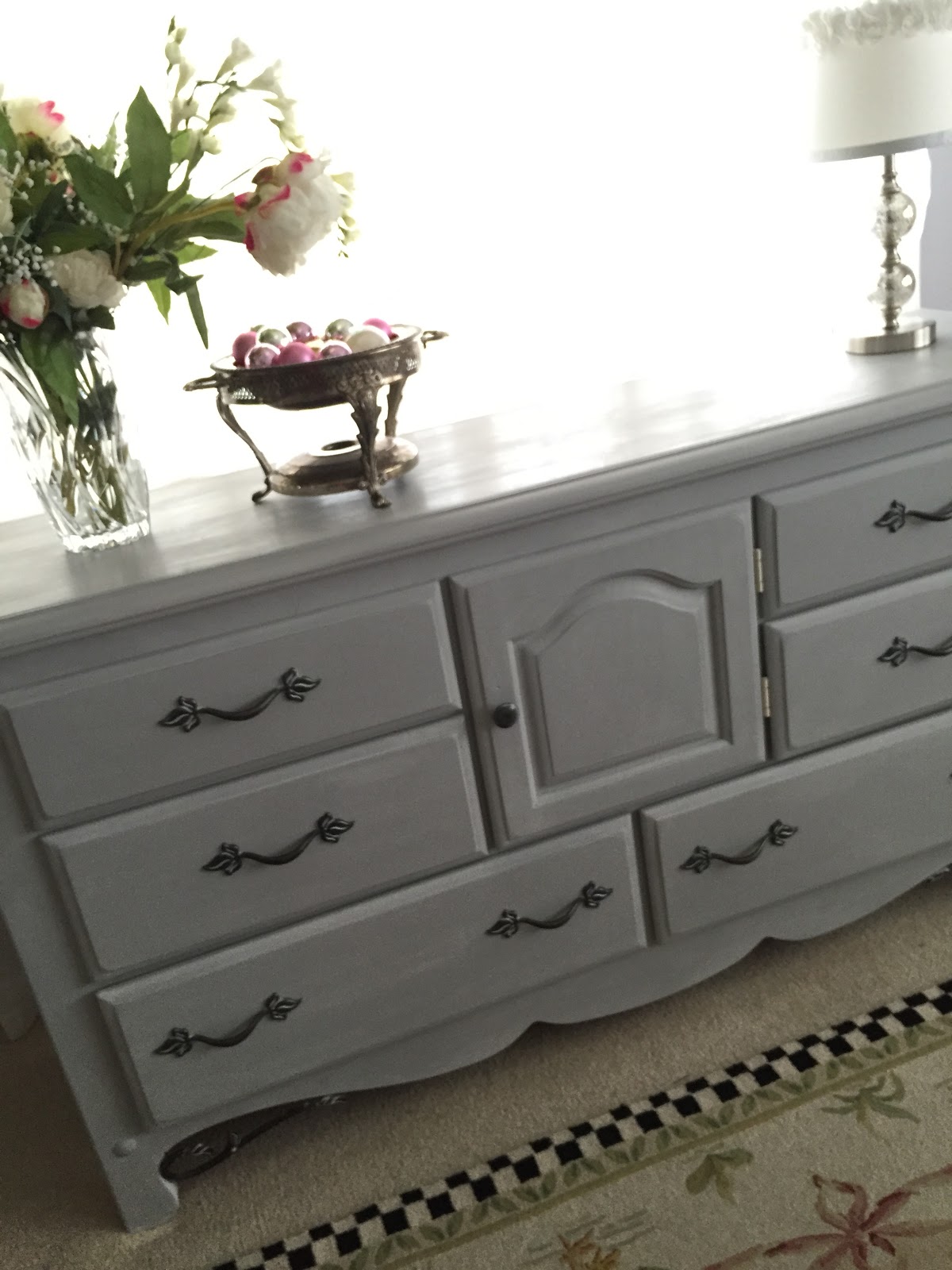 How to chalk paint a dresser with Annie Sloan Paris grey The Style