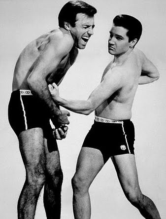 Male Gut Bashing Male Gut Bashing