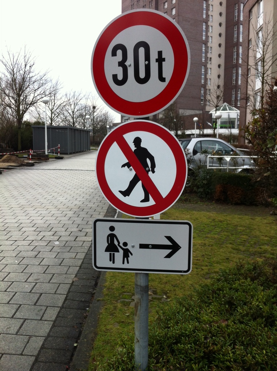 Daily Lazy Sophie Jung At Nosbaum Reding Projects Luxembourg