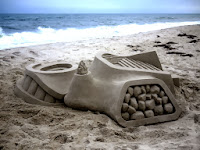 http://2.bp.blogspot.com/-eSP-w-PPbkE/Uw--FfCvSnI/AAAAAAAA4go/TiRRmUv9rK4/s1600/calvin-seibert%2527s-been-building-fantastic-sandcastles-on-the-beach-at-hawaii-again-theflyingtortoise-005.jpg