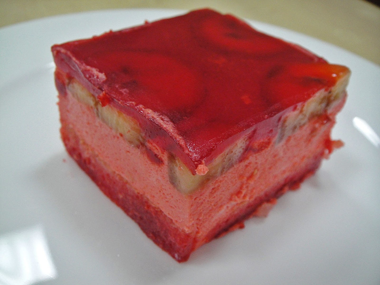 Maryam's Culinary Wonders 440. Creamy Fruity Jello Dessert