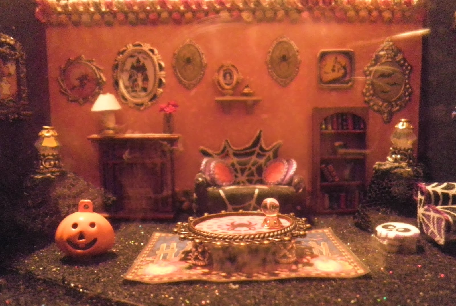 Her Collection of Dreams Quarter Scale Halloween Illusion Box (Pepper