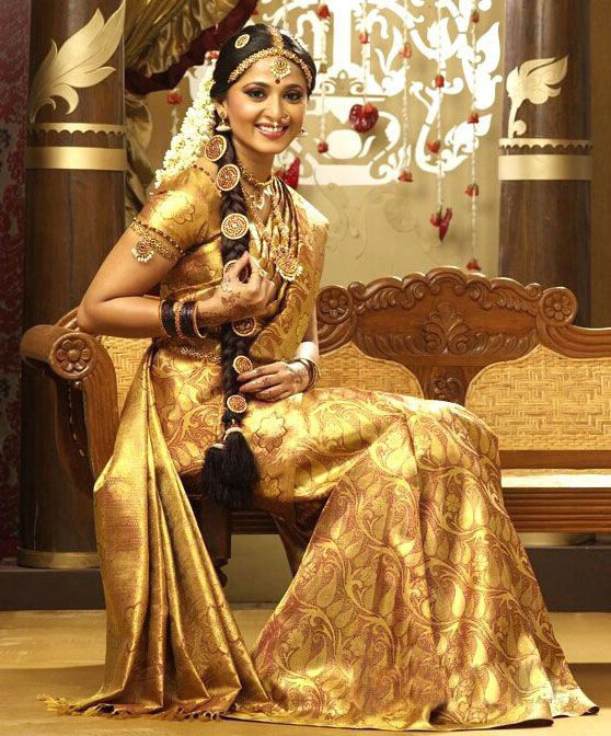 Saree Silk  Saree Anushka Bollywood Bridal  saree  silk Saree: in  for designs blouse   Shetty