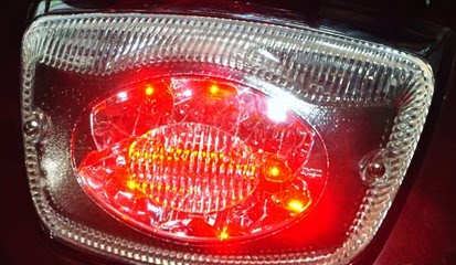 Cara Mudah Pasang Taillamp LED di Vespa LX150ie Cara Mudah Pasang Taillamp LED di Vespa LX150ie