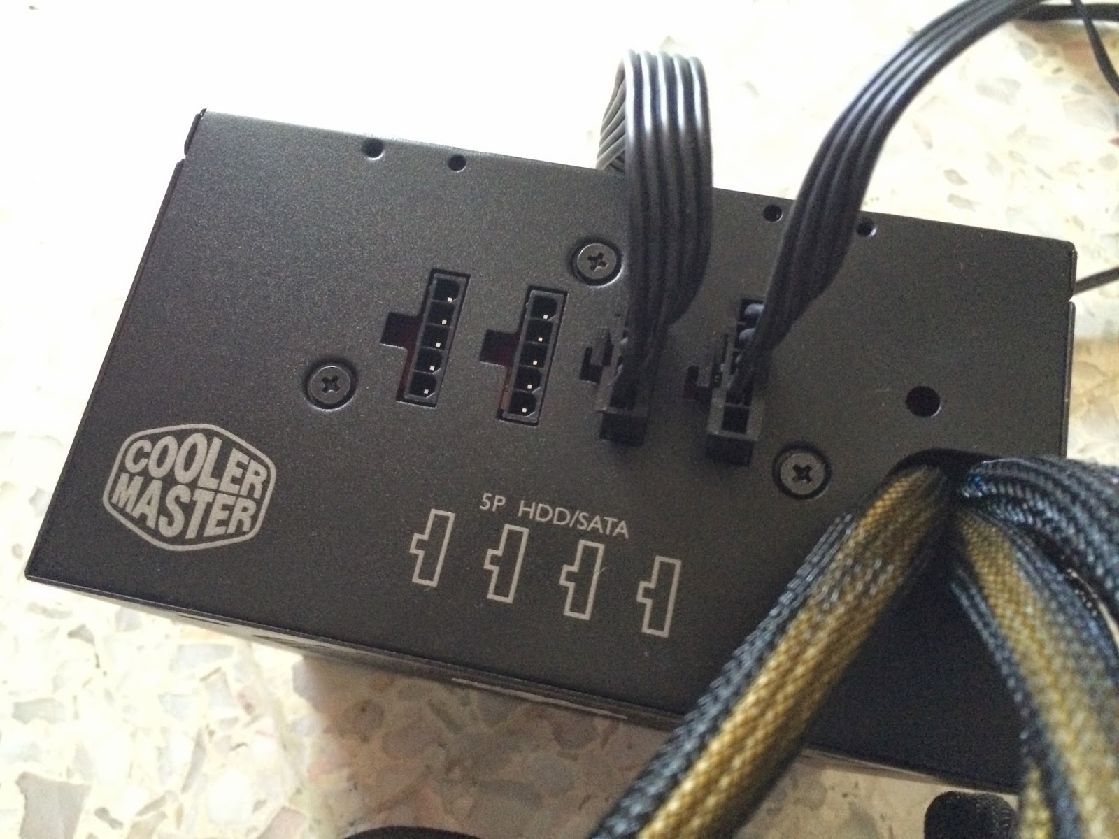 Cooler Master V750S Power Supply Unboxing & Overview 25