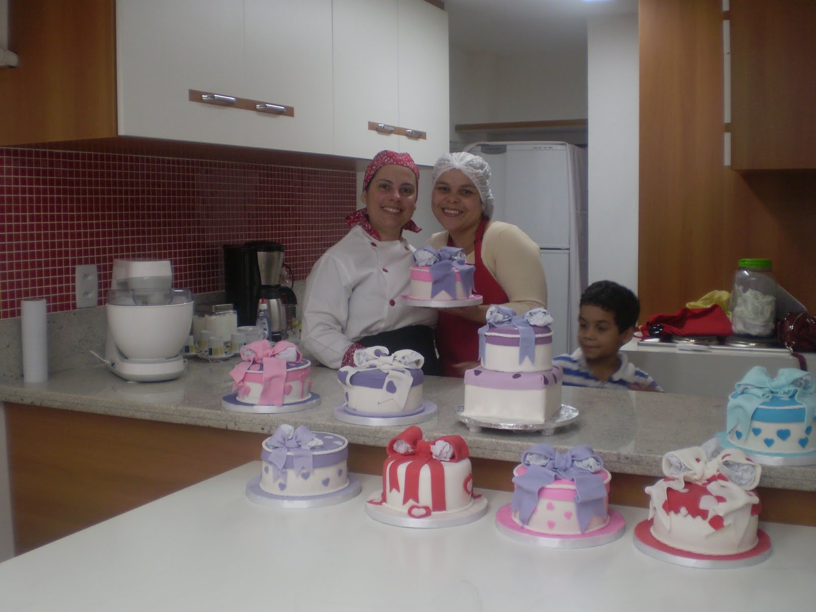 Joelma Demuner - Bolos Decorados: MINI BOLOS
