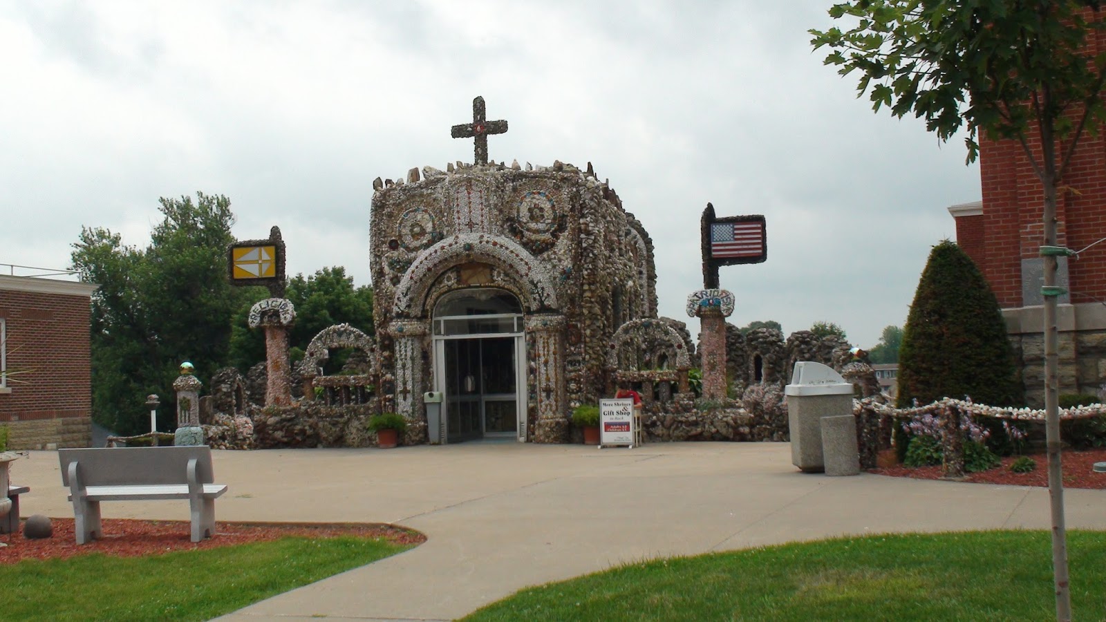 Midwest Paranormal Activity The Dickeyville Grotto
