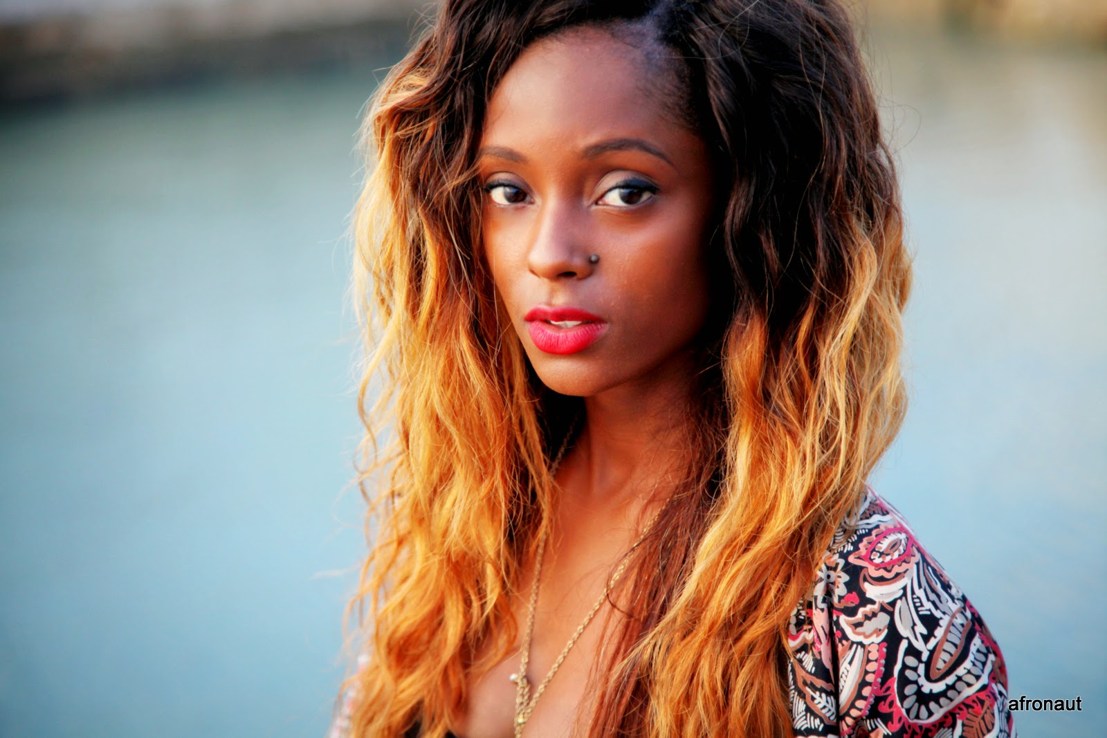 DIAMOND NA VANESSA MDEE WAWANIA TUZO ZA MTV MAMAS 2015