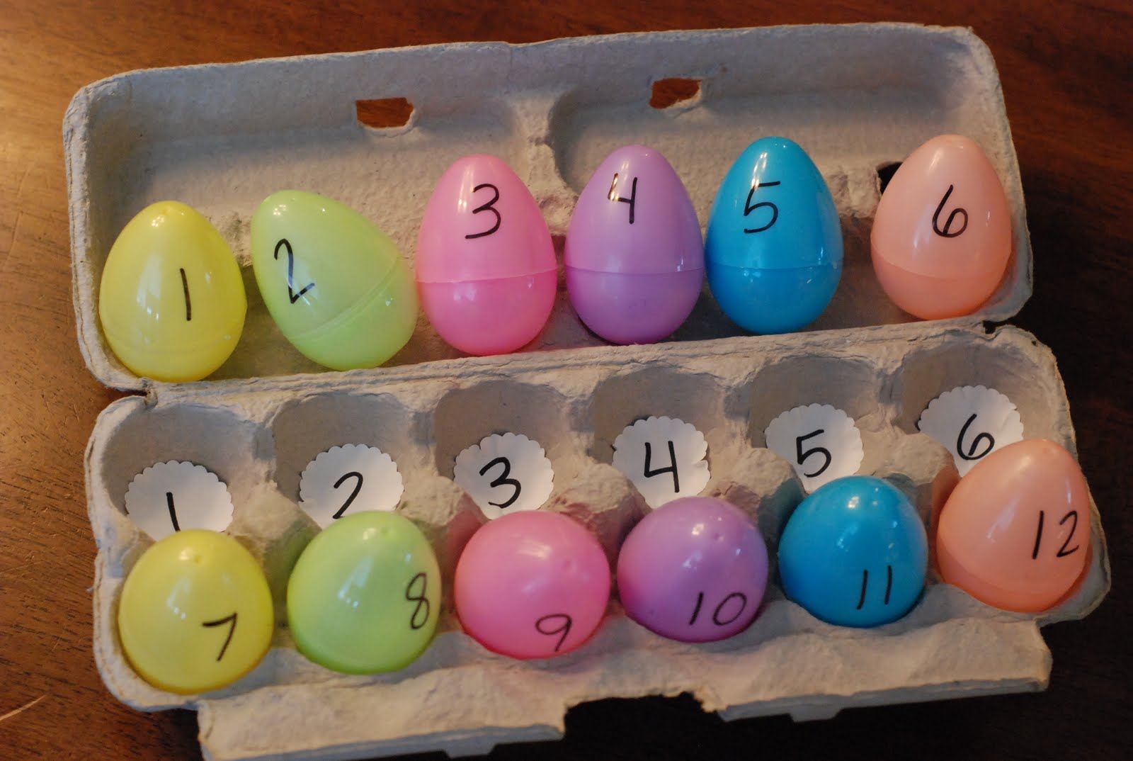 I can do that! So can you... 1/2 dozen things to do with plastic eggs