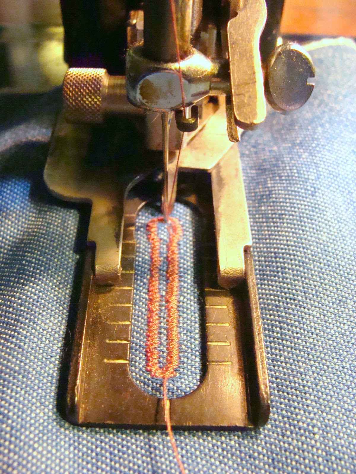 Red Tin Inn Tutorial on using a Singer buttonholer