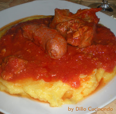 Polenta con salsicce