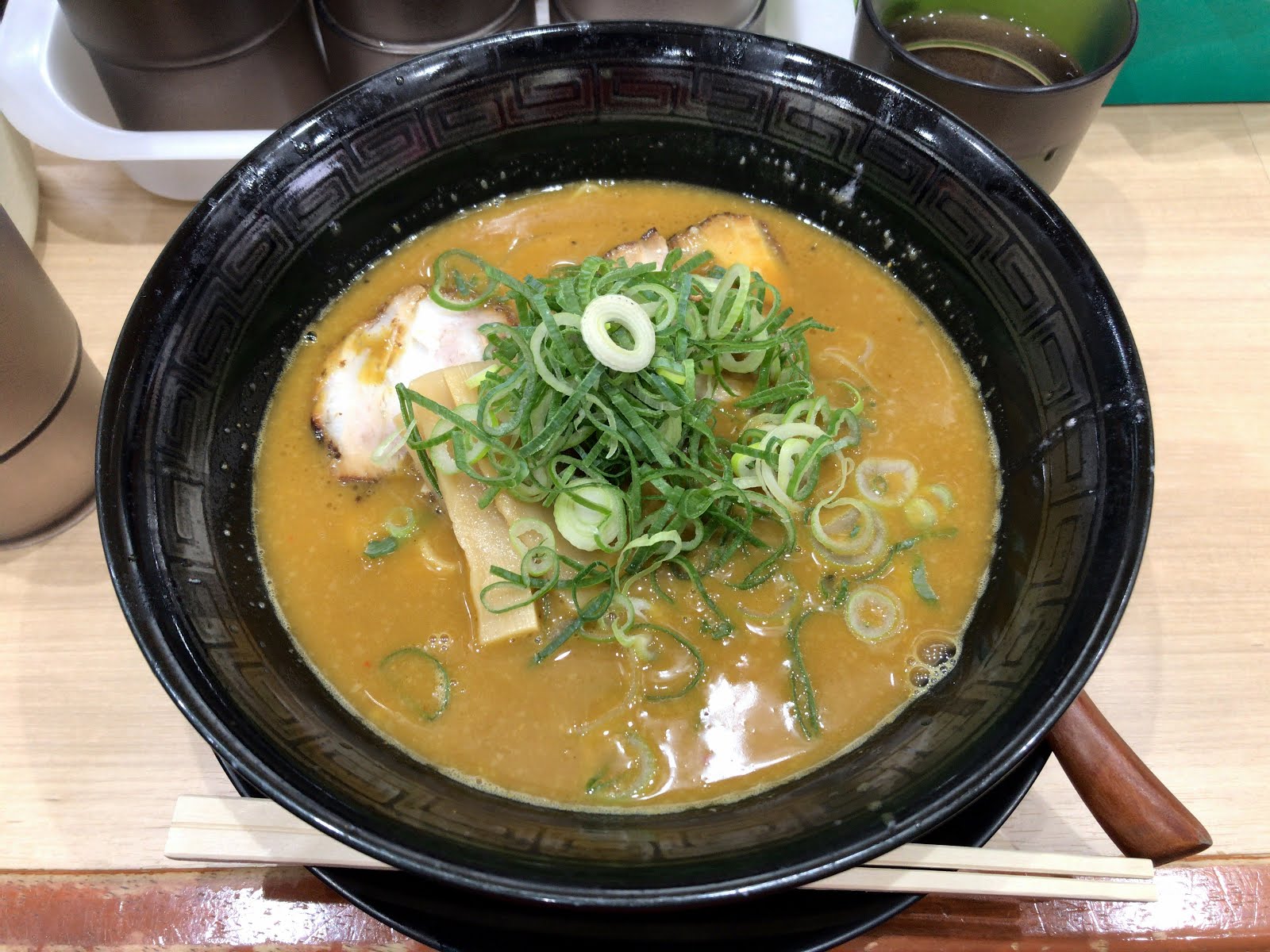 京橋olのカフェ モーニングとランチめぐり