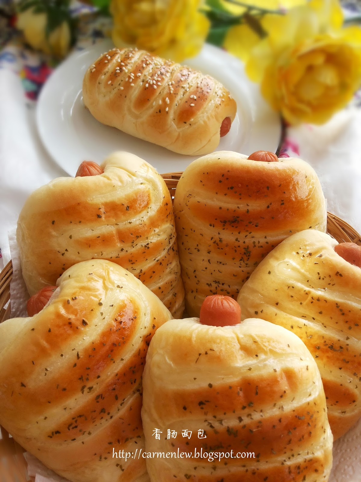 香肠面包的做法_【图解】香肠面包怎么做如何做好吃_香肠面包家常做法大全_qq大米_豆果美食