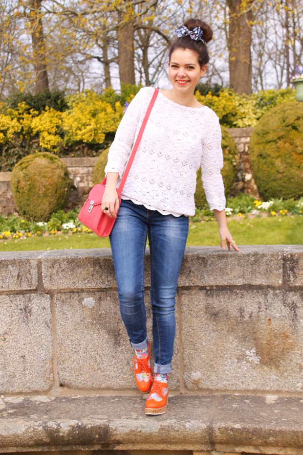 9blog-mode-rennes-juliettekitsch-pull-zara-style-dentelle-jean-slim-zara-chaussettes-fleuries-hm-derbies-transparentes-orange-yeswalker-noeud-vintage.jpg