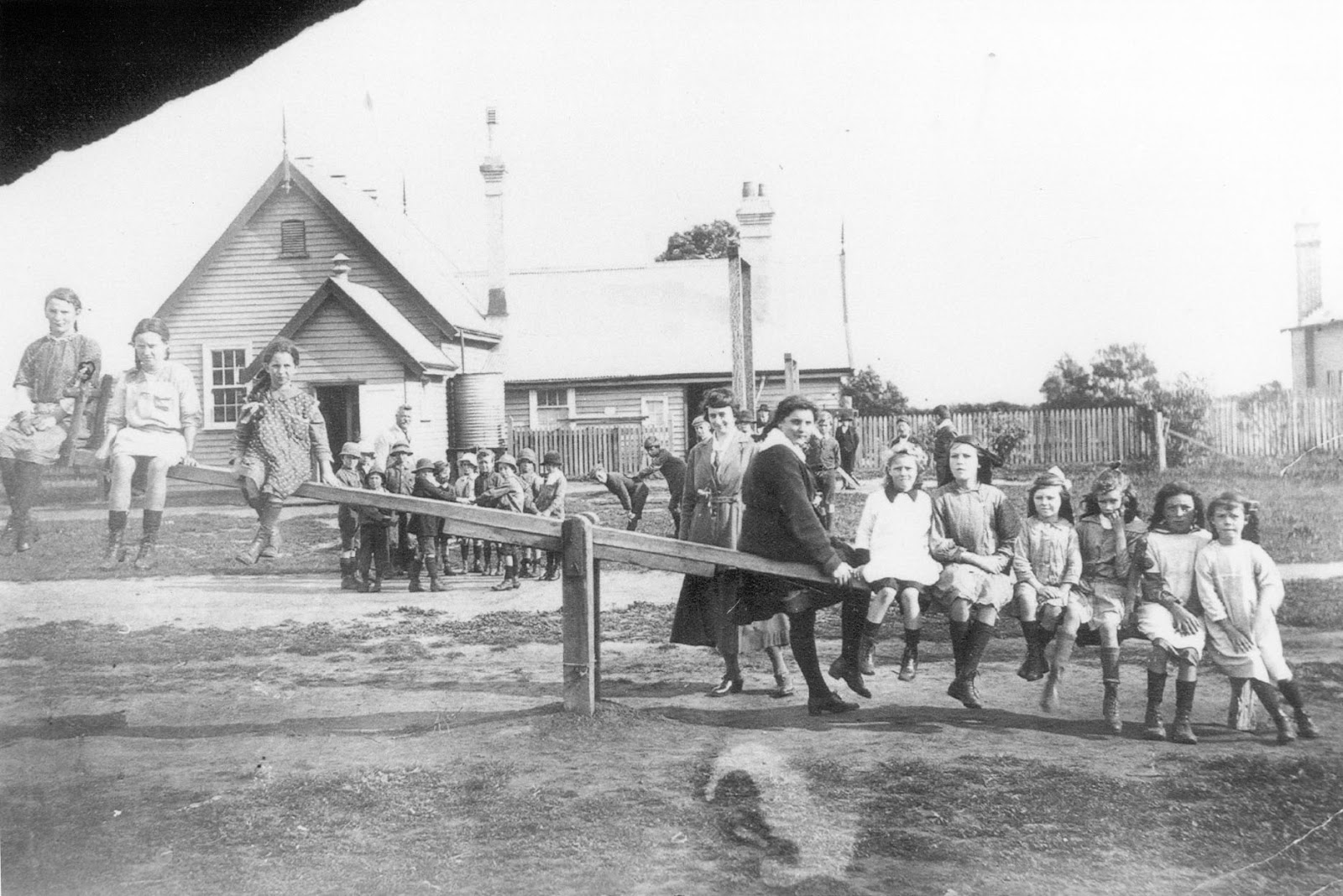 GenealogyWorld ALL Victorian Schools by name AND number