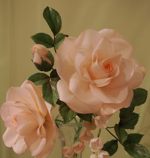 4 Frau Rosenfräulein Mit Rosen Delikat Essen https://rosenprodukte.com zucker rosen