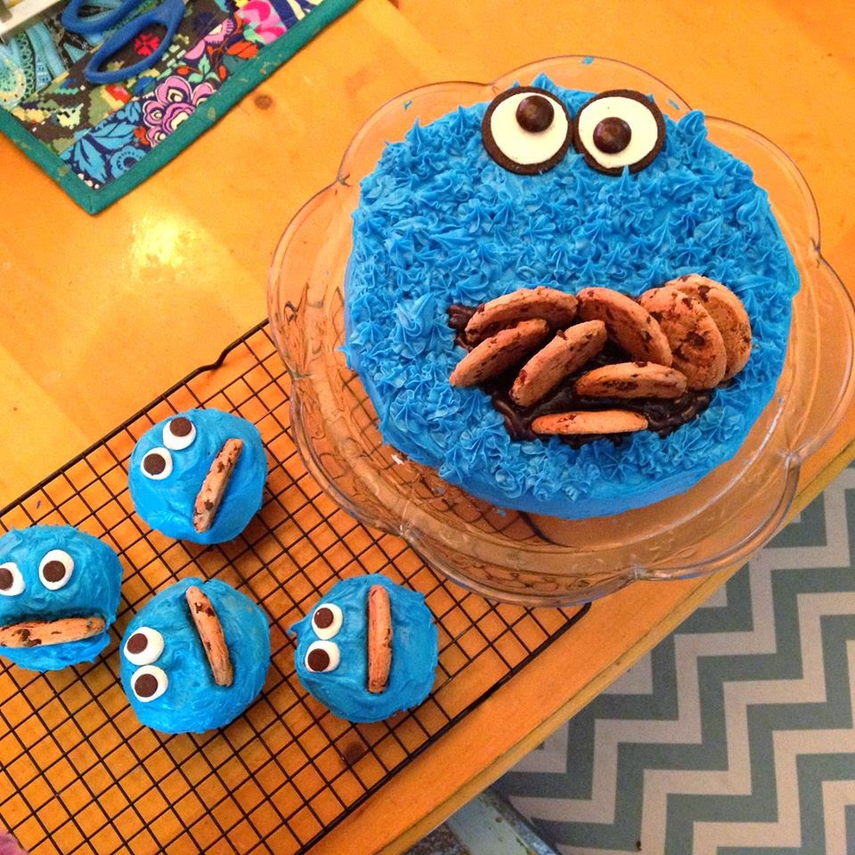 Jessica Kenenske Cookie Monster Cake and Cupcakes