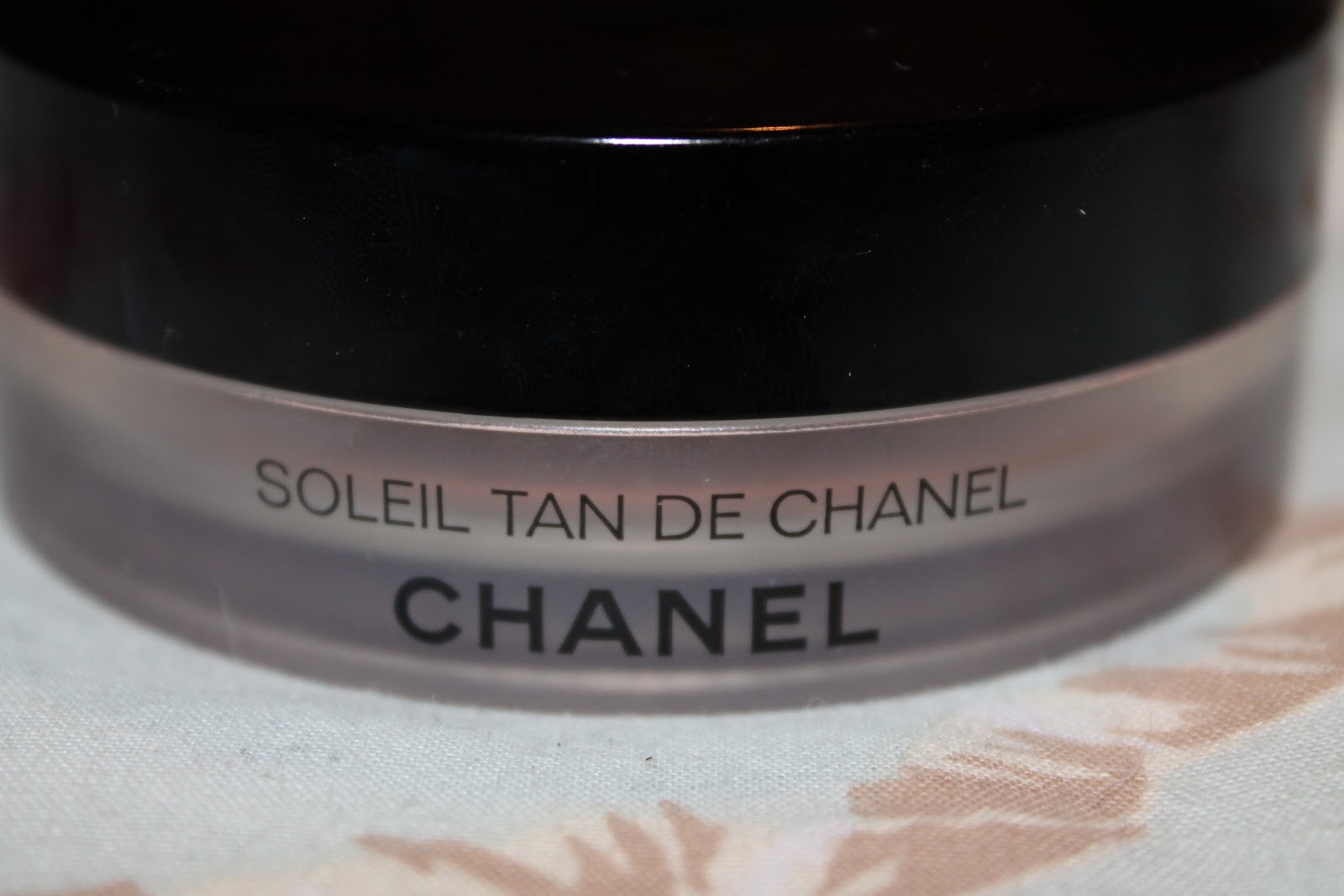 The Make Up Junkie Blog Review Chanel Soleil Tan De Chanel