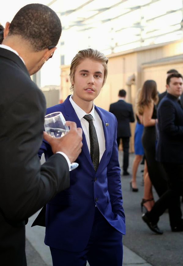 ¡Justin en el "Bieber Roast" de Comedy Central! Justin Bieber Noticias