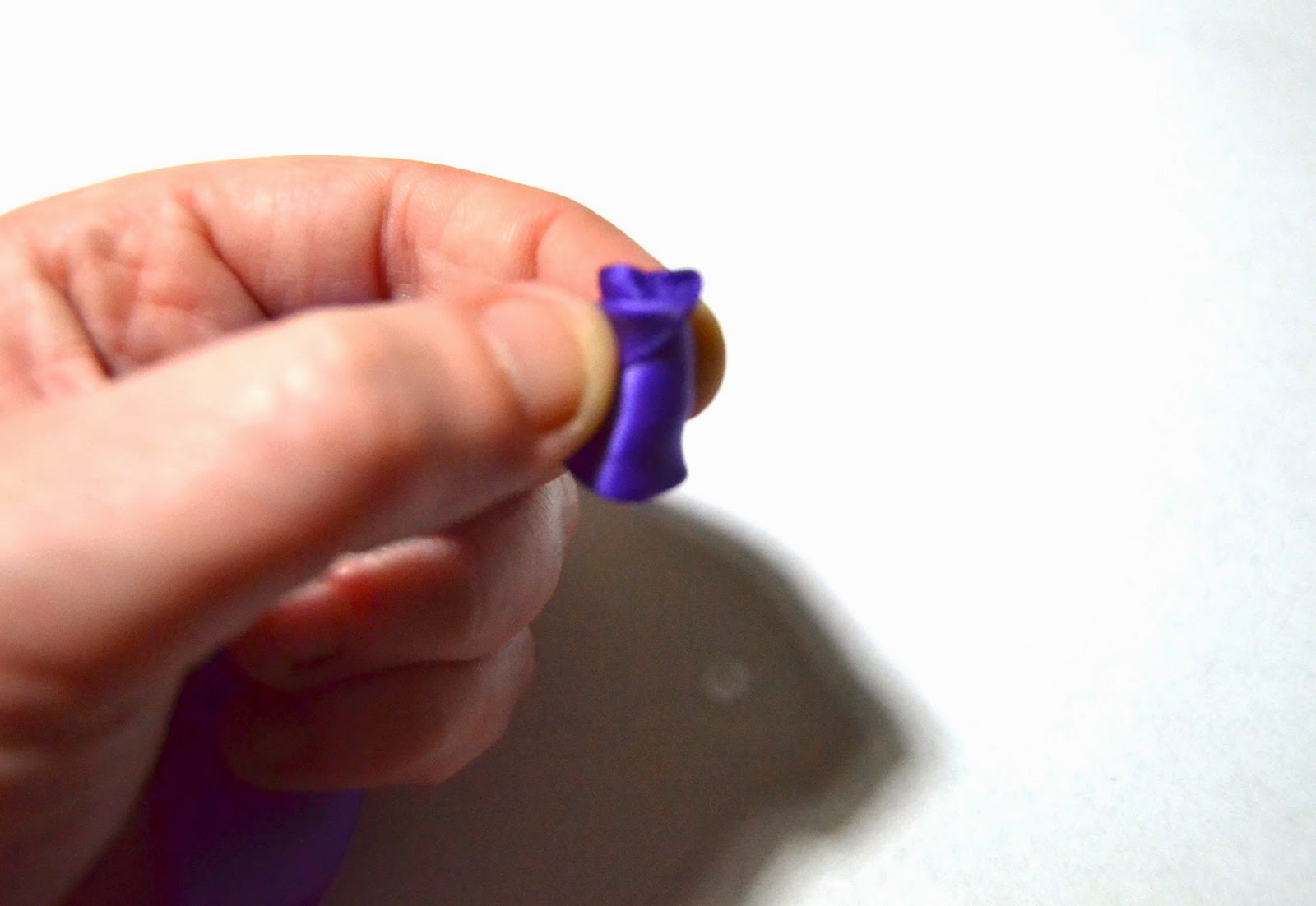 The Gangstress Ladies' Tutorials Hot Glue Ribbon Rosette Tutorial