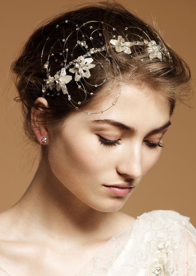 Tiaras para novias Jenny Packham Peinados