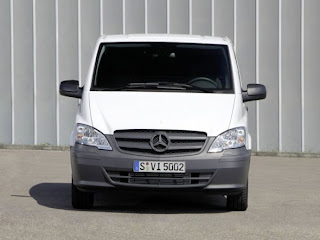 mercedes vito white