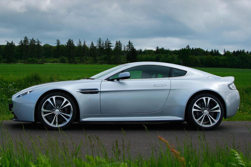 Top Gear 2009 Aston Martin V12 Vantage