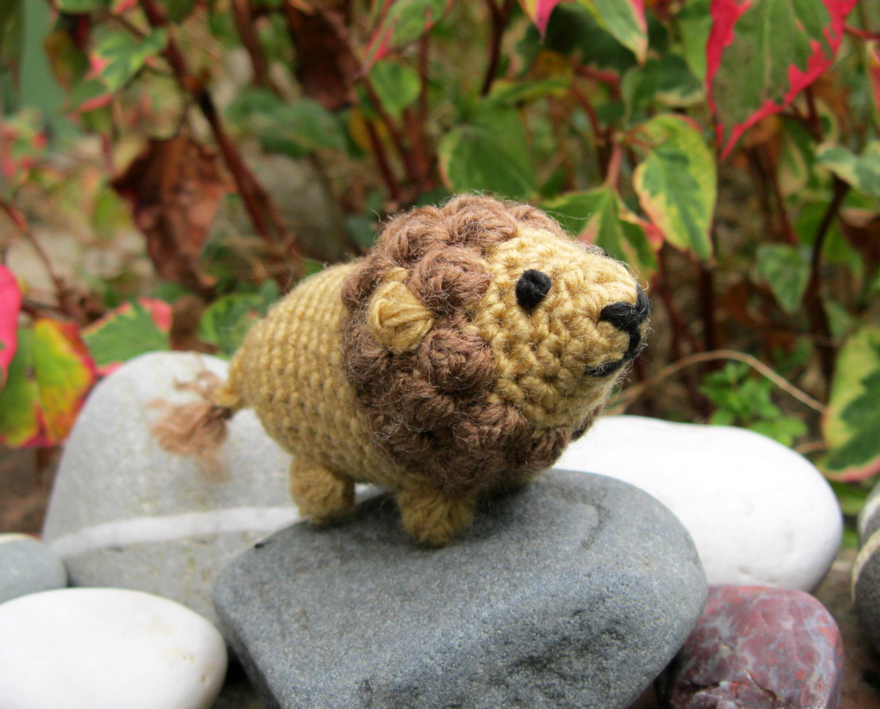 LucyRavenscar - Crochet Creatures: Boris The Tiny Lion ...