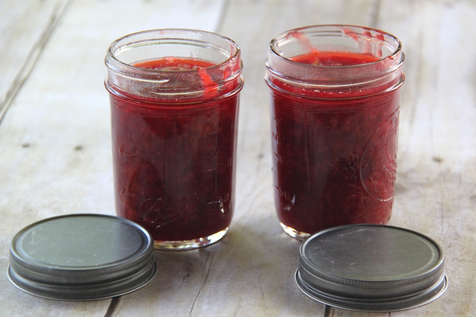 RECIPE Vanilla Strawberry Jam AND Ball Fresh TECH Automatic Jam and