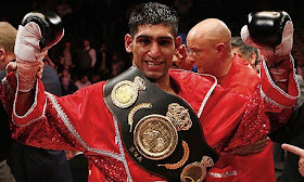 http://2.bp.blogspot.com/-emEmkP9PcKw/Ta6wIEUvQNI/AAAAAAAAAuA/EAoE5zK61OA/s1600/Amir-Khan-boxing.jpg