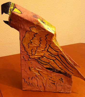 Hice una hucha con forma de águila porque en GREFA tienen muchas rapaces y yo quería apadrinar una rapaz. Sergio Ibarra Mellado