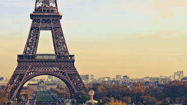 #15 Eiffel Tower Wallpaper