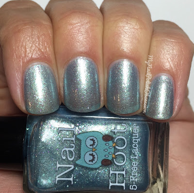 Nail Hoot Seasons; Winters Kiss Nail Hoot Seasons; Winters Kiss