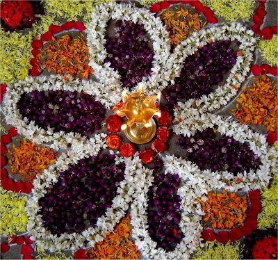 diwali-rangoli-designs-with-flowers