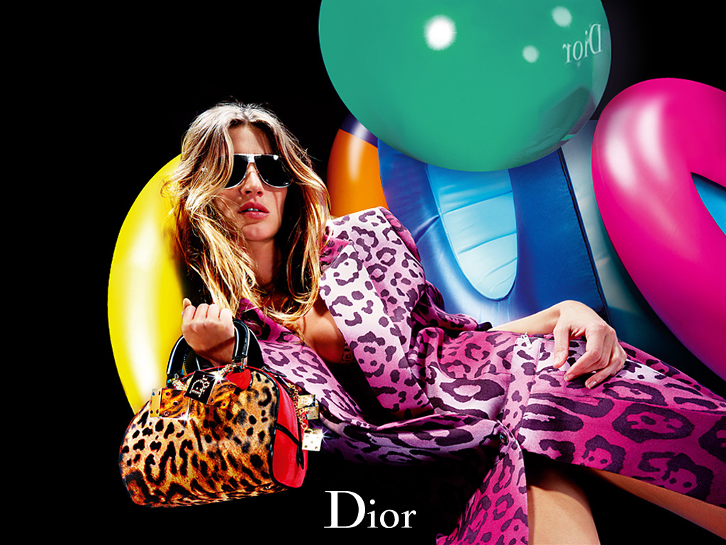 http://2.bp.blogspot.com/-epUqEaLj2TI/TVmIC9J5CdI/AAAAAAAAAHA/rF9CF1i3XT4/s1600/3D_Fashion%25281%2529.jpg