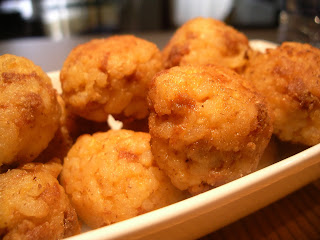 Bolitas De Arroz, Chorizo Y Queso
