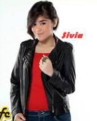 Sivia Azizah Blink