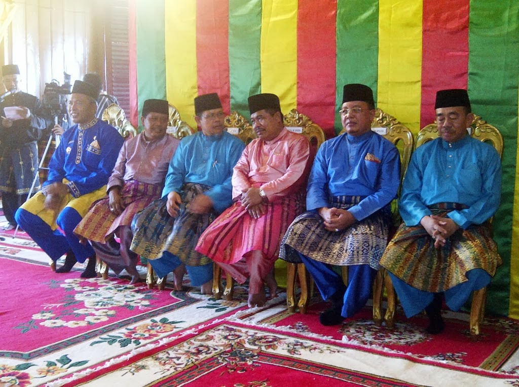 Download this Riaugreen Bupati Kabupaten Bengkalis Herliyan Saleh picture