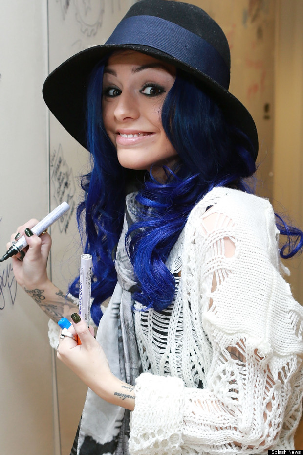 Reviews Schwarzkopf LIVE COLOR XXL Cosmic Blue 90 (hair dye)