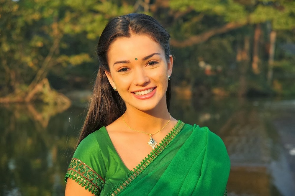amy jackson latest wallpapers