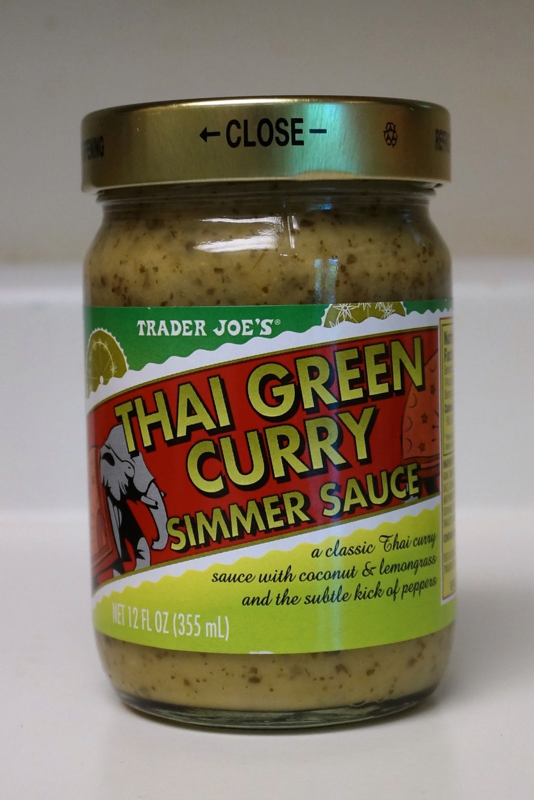 Exploring Trader Joe's: Trader Joe's Thai Green Curry Simmer Sauce
