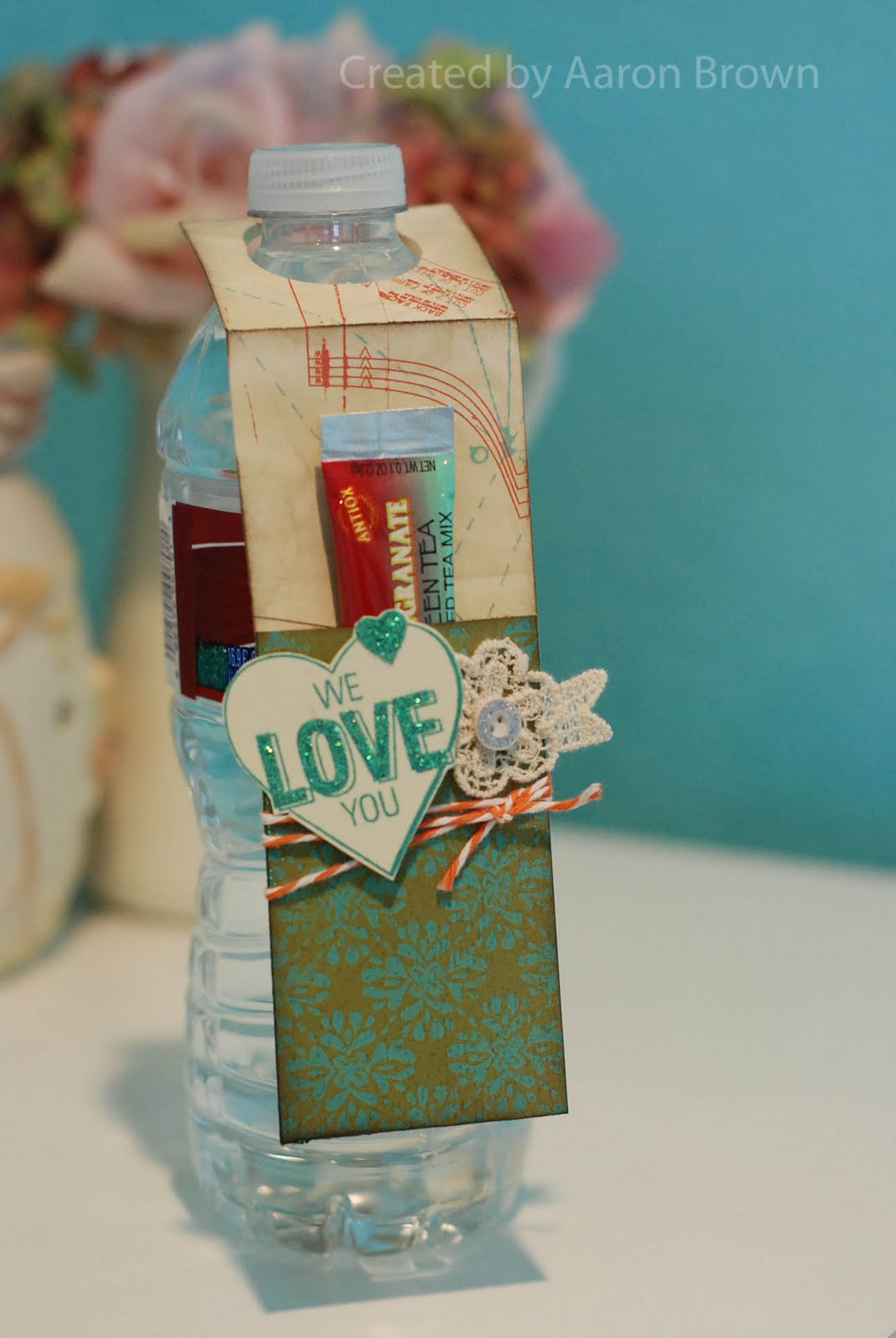 Booth 32 Water bottle drink mix hanger