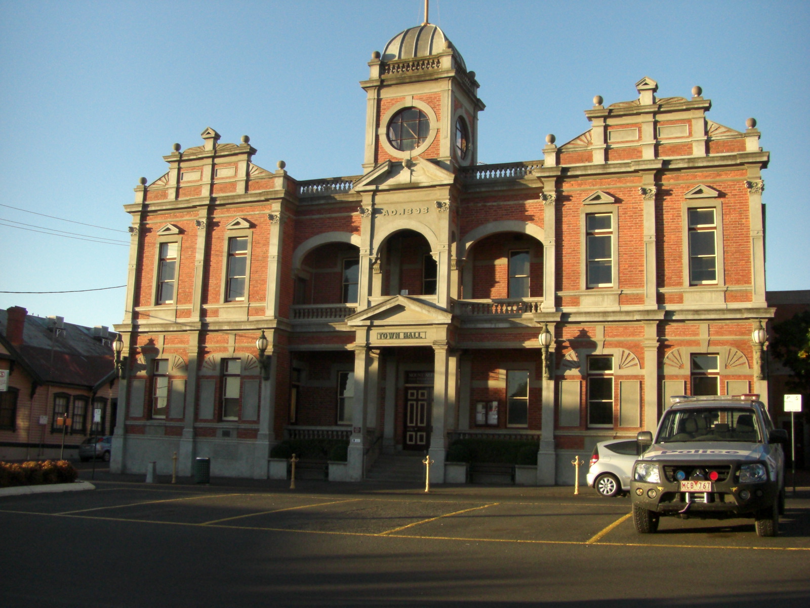 Konted's Make My Day 2 The Historic Town Of Castlemaine
