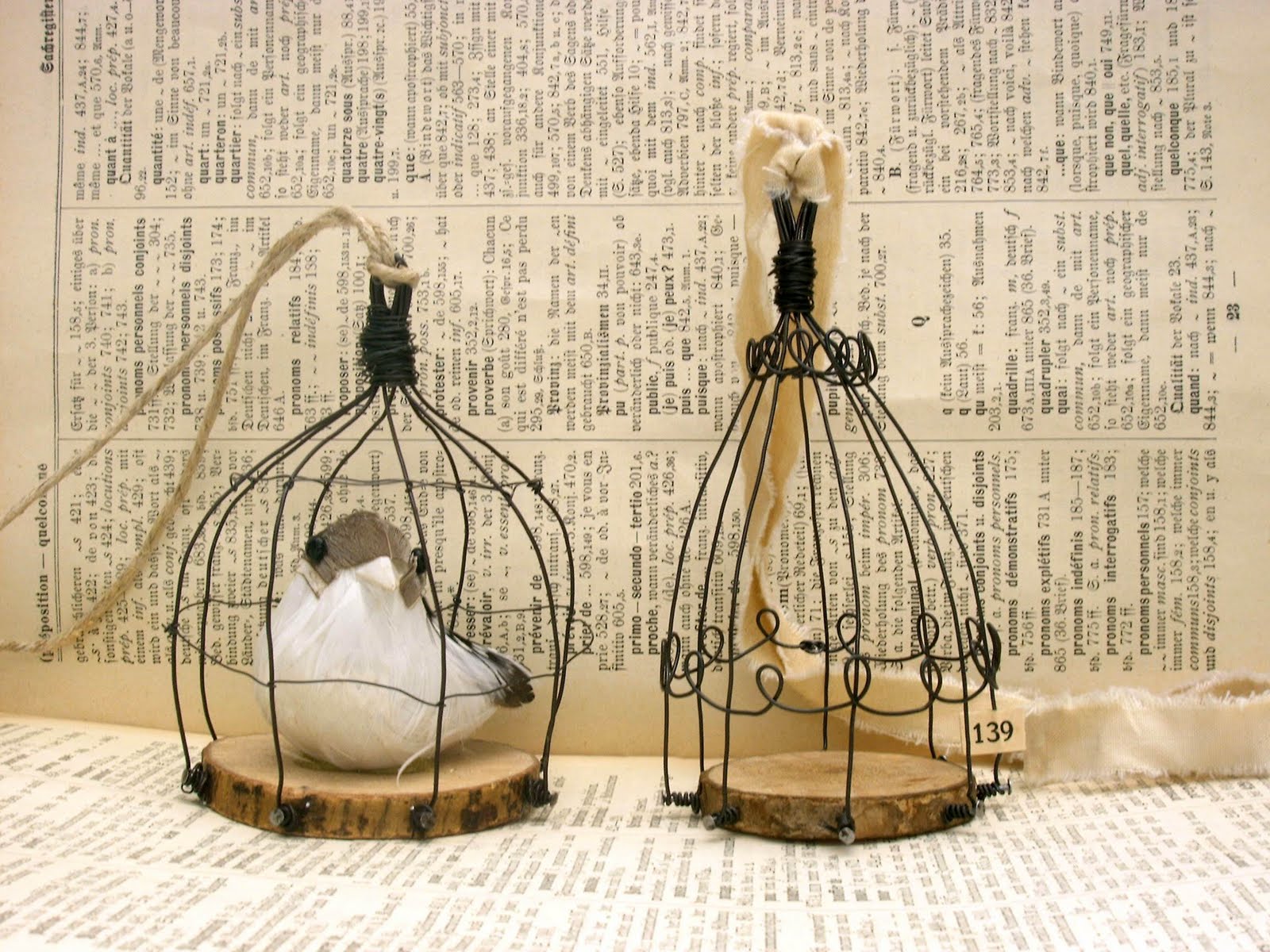 ArTick Wooden chips bird cage