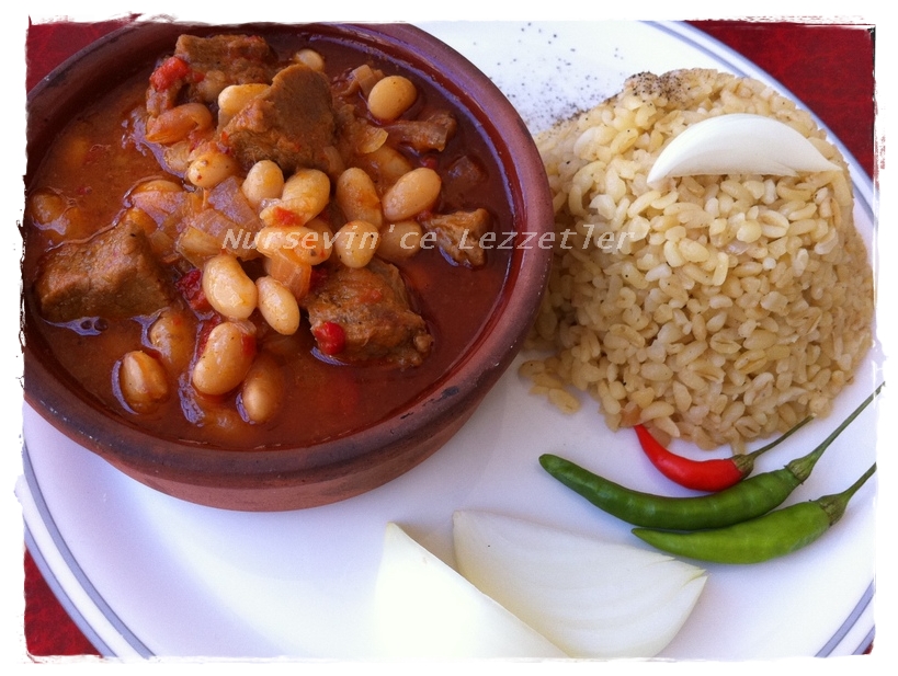Güveçde Etli Kuru Fasulye Yemeği Tarifi Yemek Tarifleri