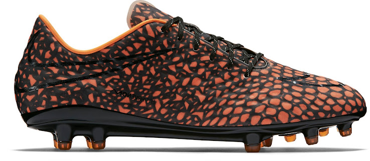 Nike Hypervenom SE Transform