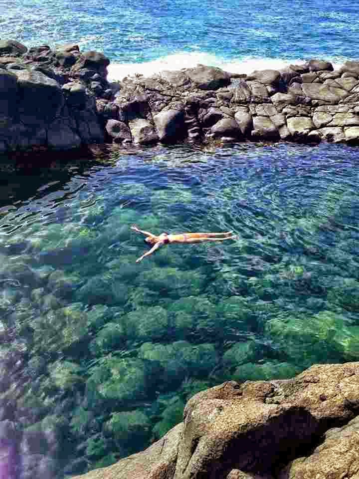 The Nicest Pictures Queens Bath, Kauai, Hawaii