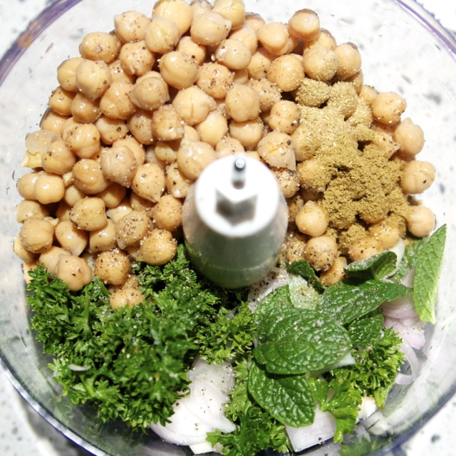 Baked Falafel with Garlic Mint Yogurt Sauce Taste Chronicles