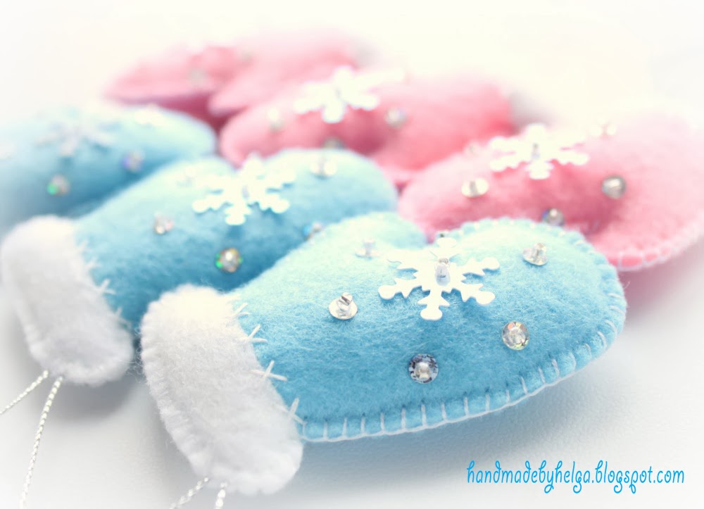 Handmade by Helga Felt mittens